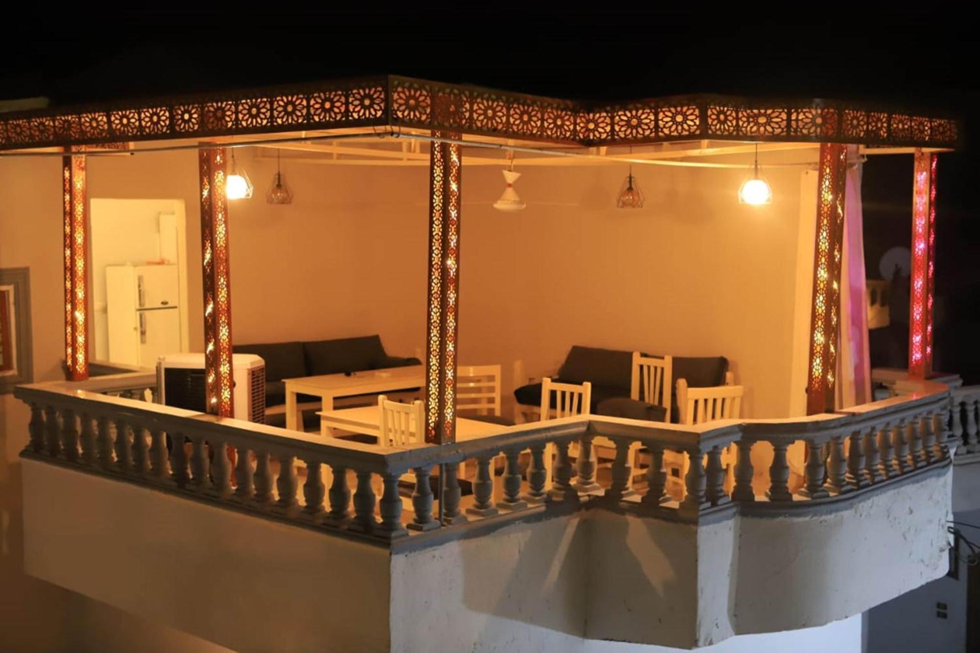 Nefertarie Guest House ลักซอร์ ภายนอก รูปภาพ