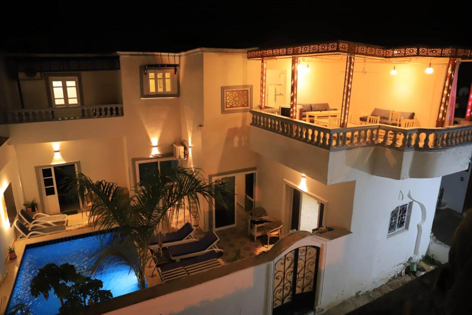 Nefertarie Guest House ลักซอร์ ภายนอก รูปภาพ