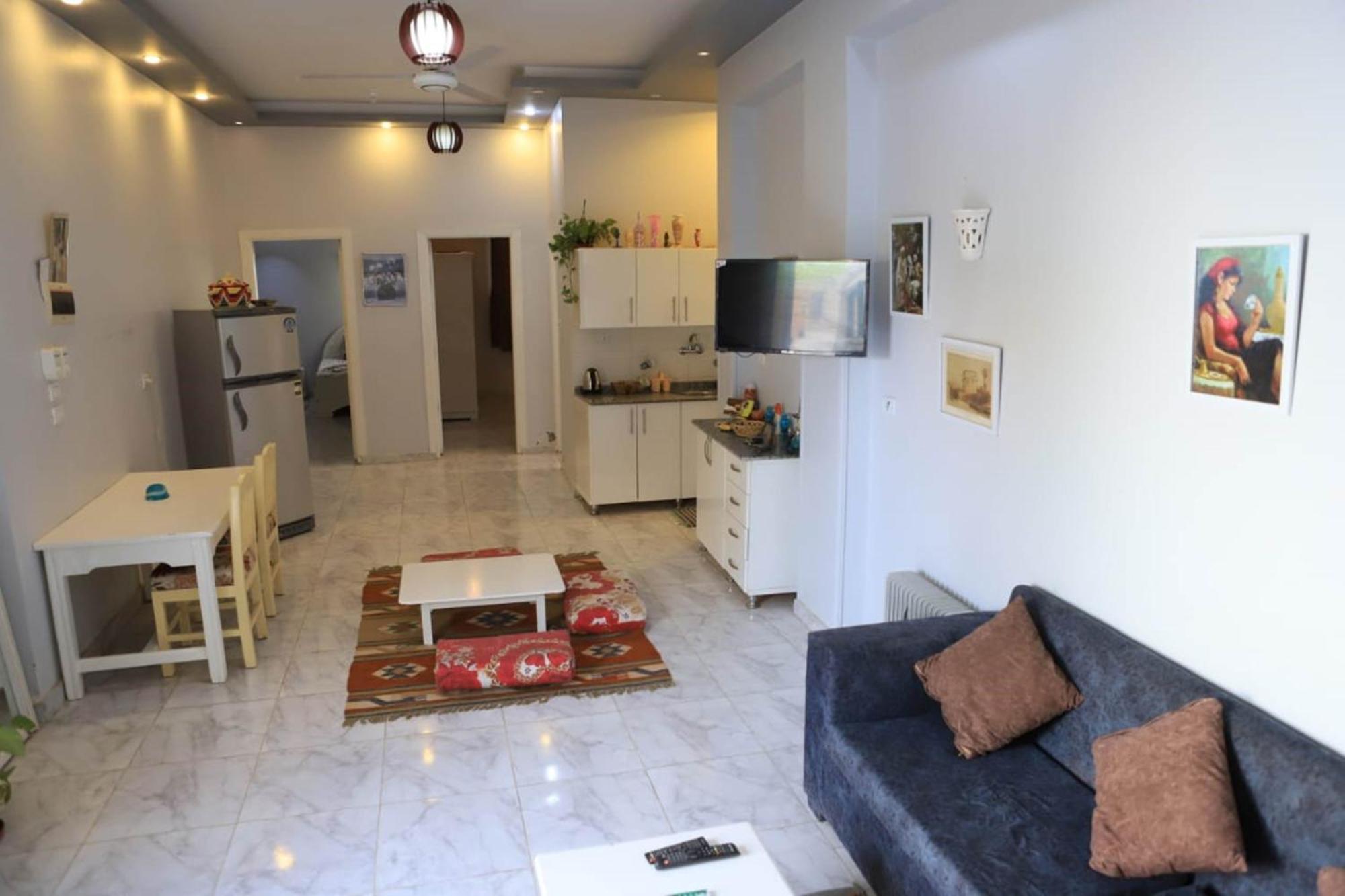 Nefertarie Guest House ลักซอร์ ภายนอก รูปภาพ