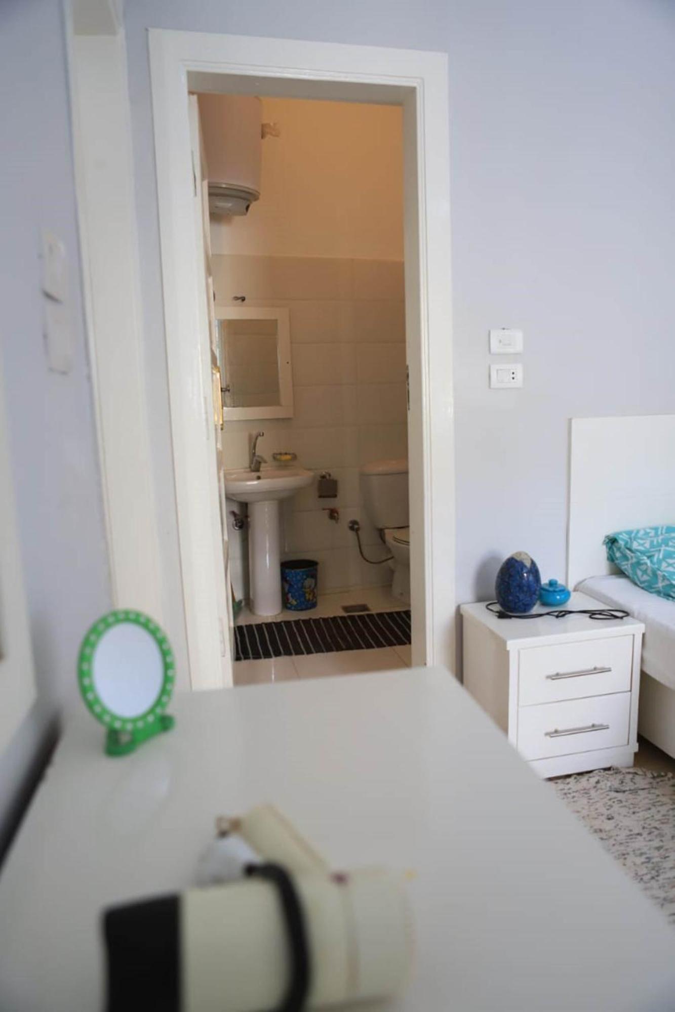 Nefertarie Guest House ลักซอร์ ภายนอก รูปภาพ