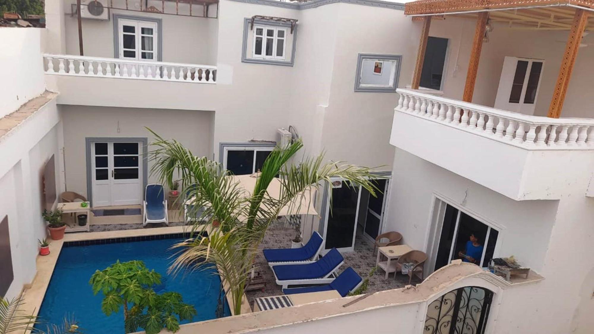 Nefertarie Guest House ลักซอร์ ภายนอก รูปภาพ